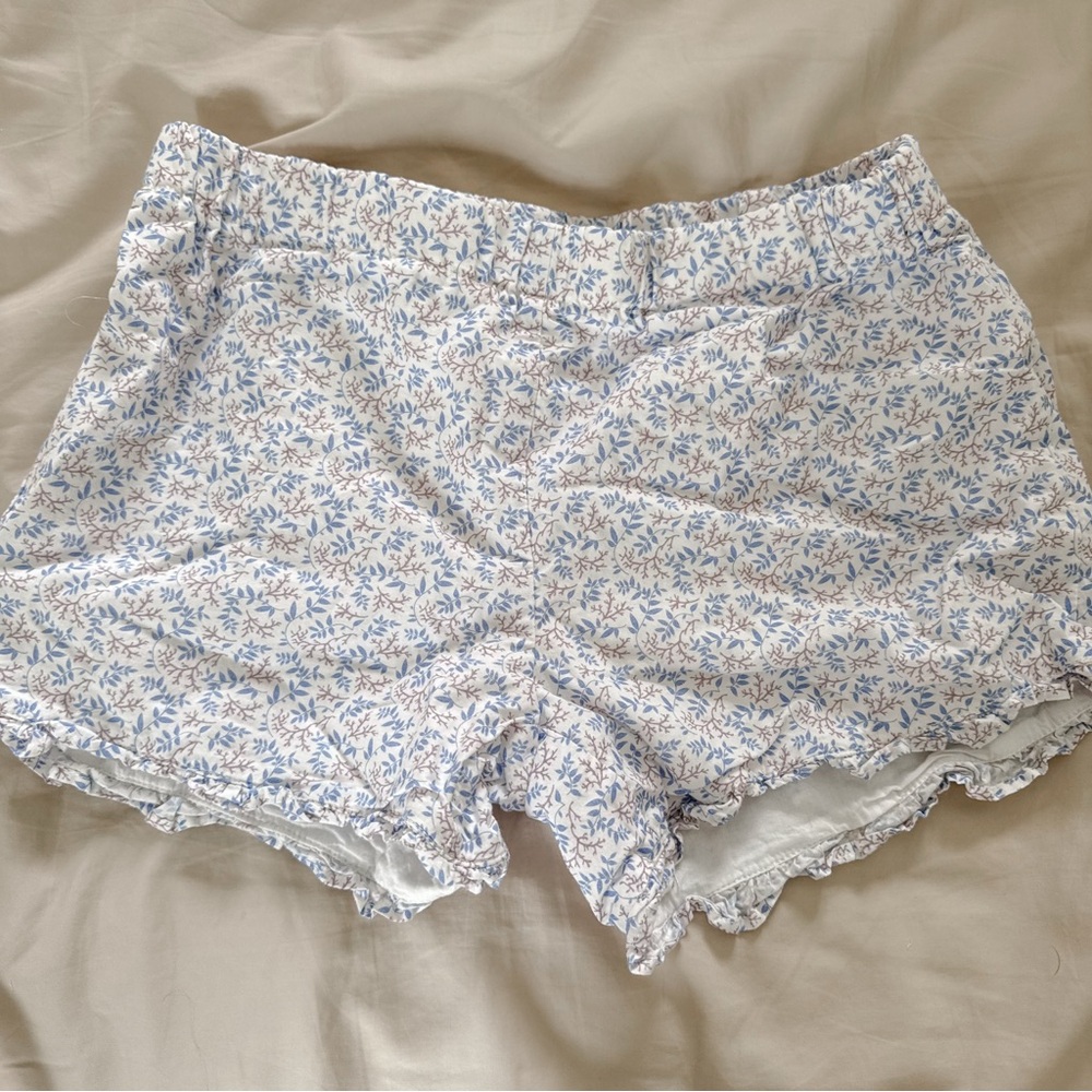 Minnow Floral Elastic Waist shorts